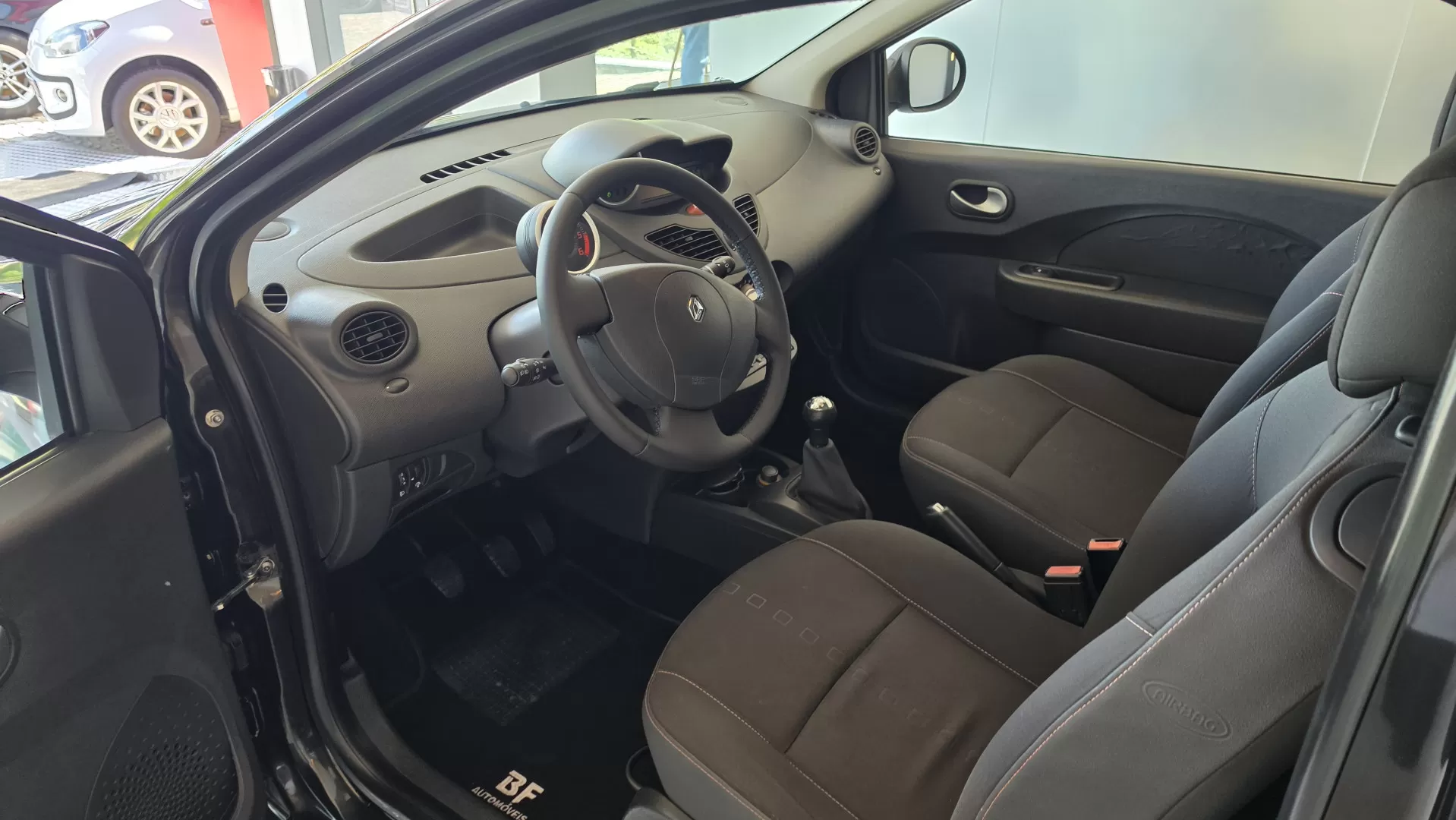 Renault Twingo 1.5 dCi Dynamique S - foto 6