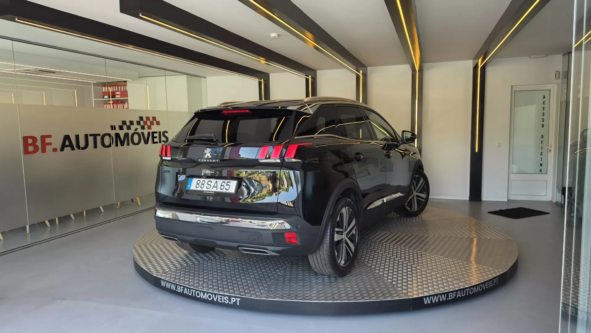 Peugeot 3008 2.0 BlueHDi GT Line EAT8 - foto 4