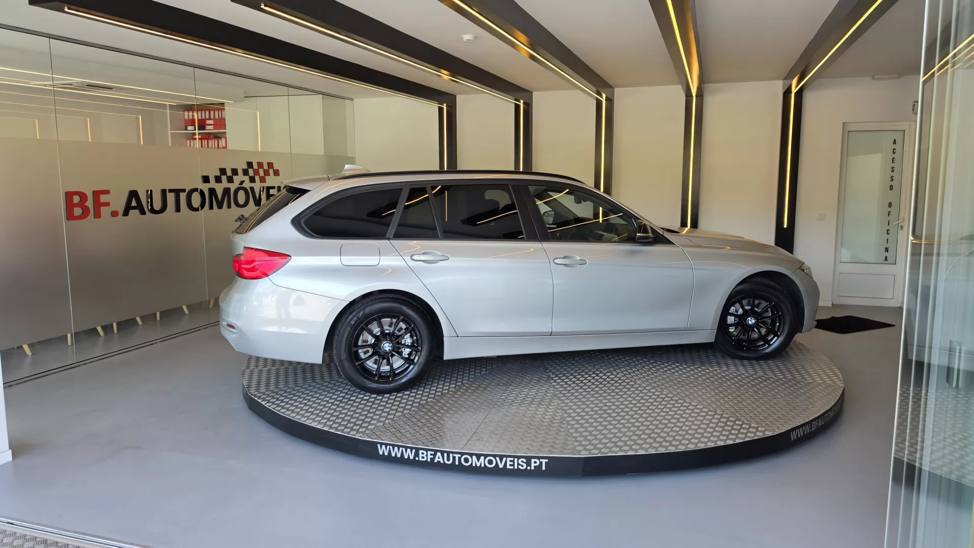 BMW 318 d Line Luxury Auto - foto 7