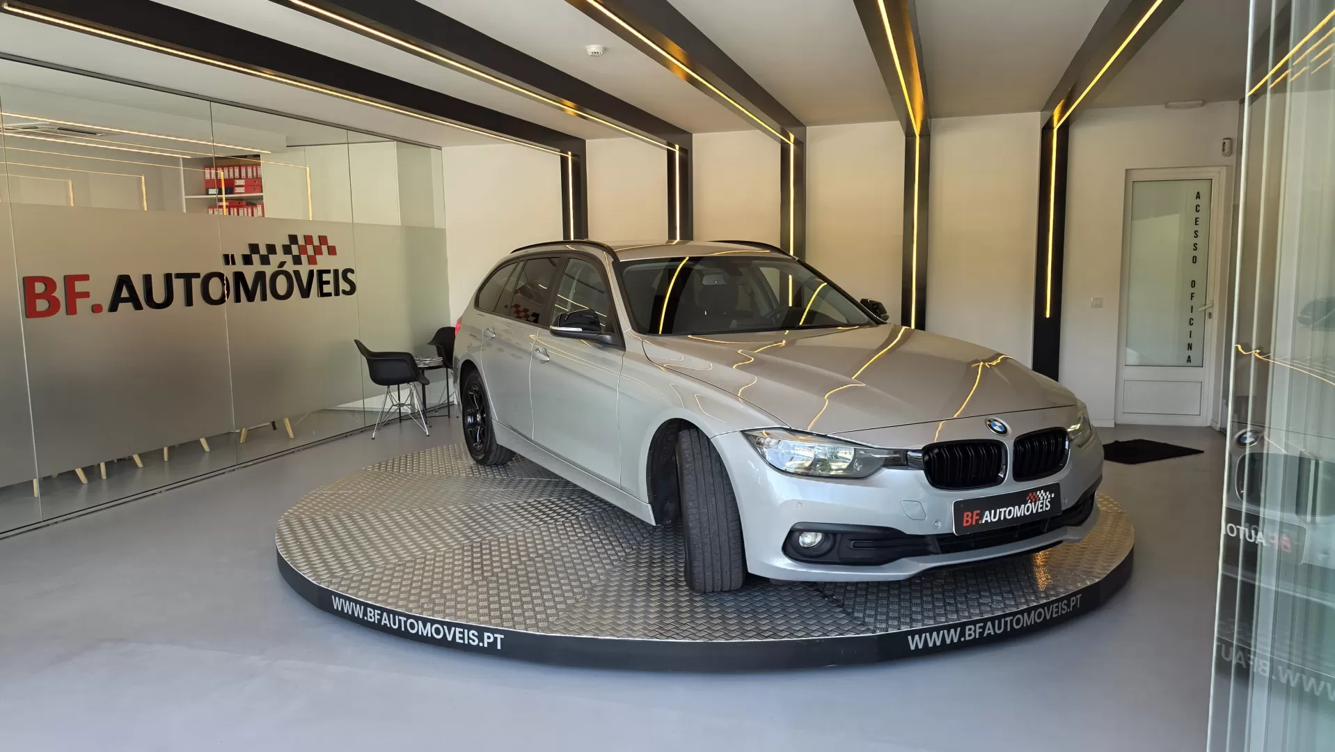BMW 318 d Line Luxury Auto - foto 5
