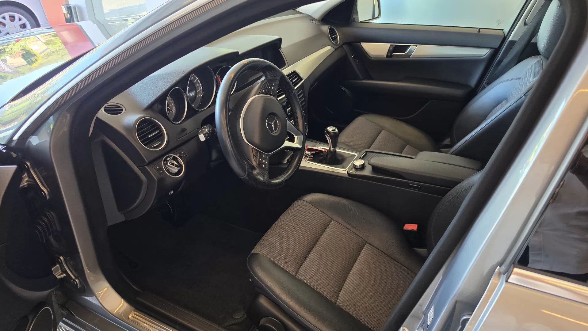 Mercedes-Benz C 180 CDi Avantgarde BE - foto 6