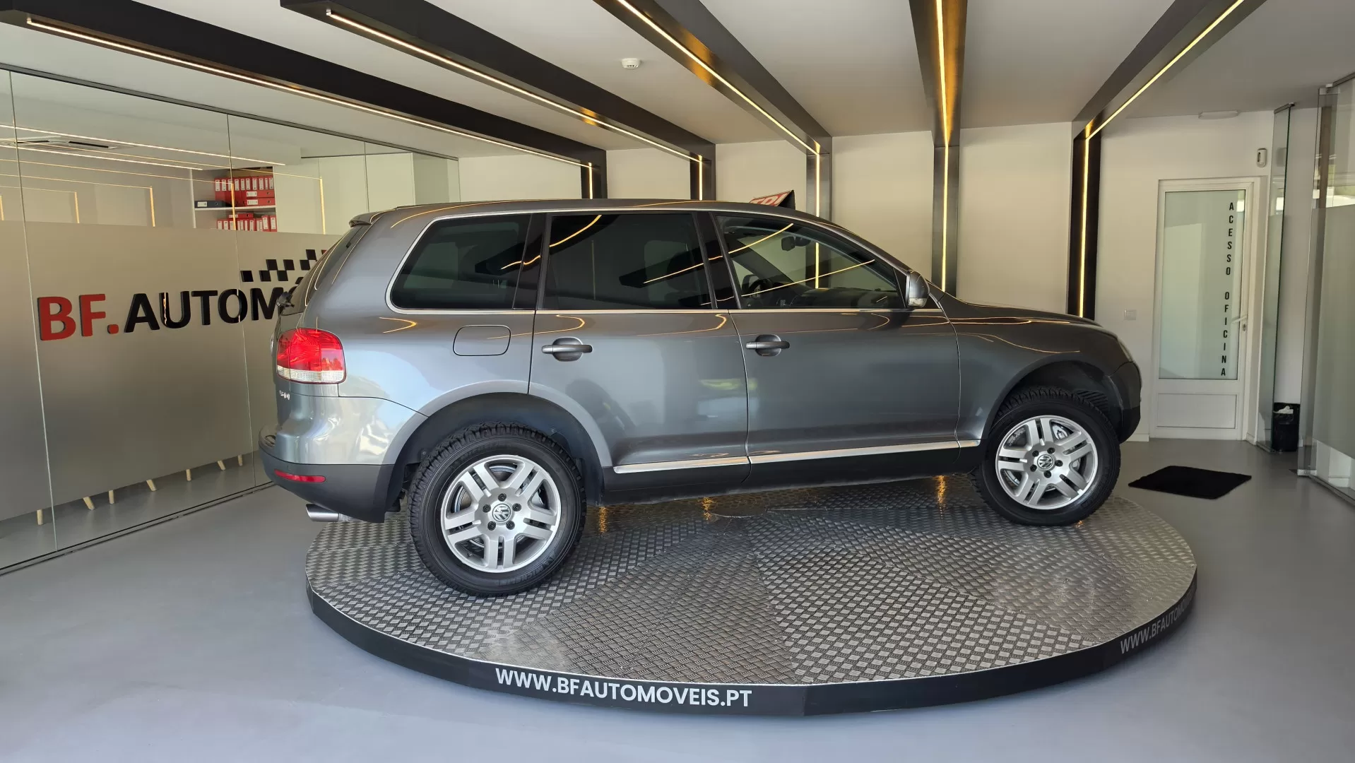 VW Touareg 3.0 TDI V6 Tiptronic - foto 7