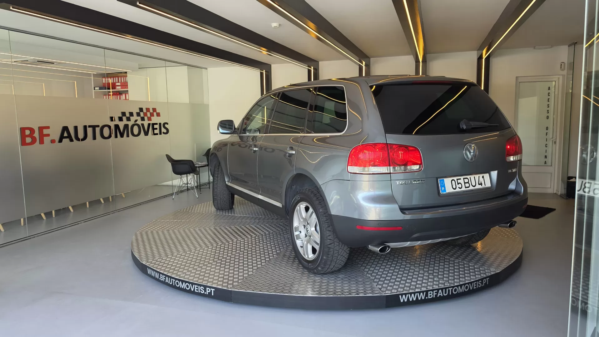 VW Touareg 3.0 TDI V6 Tiptronic - foto 3