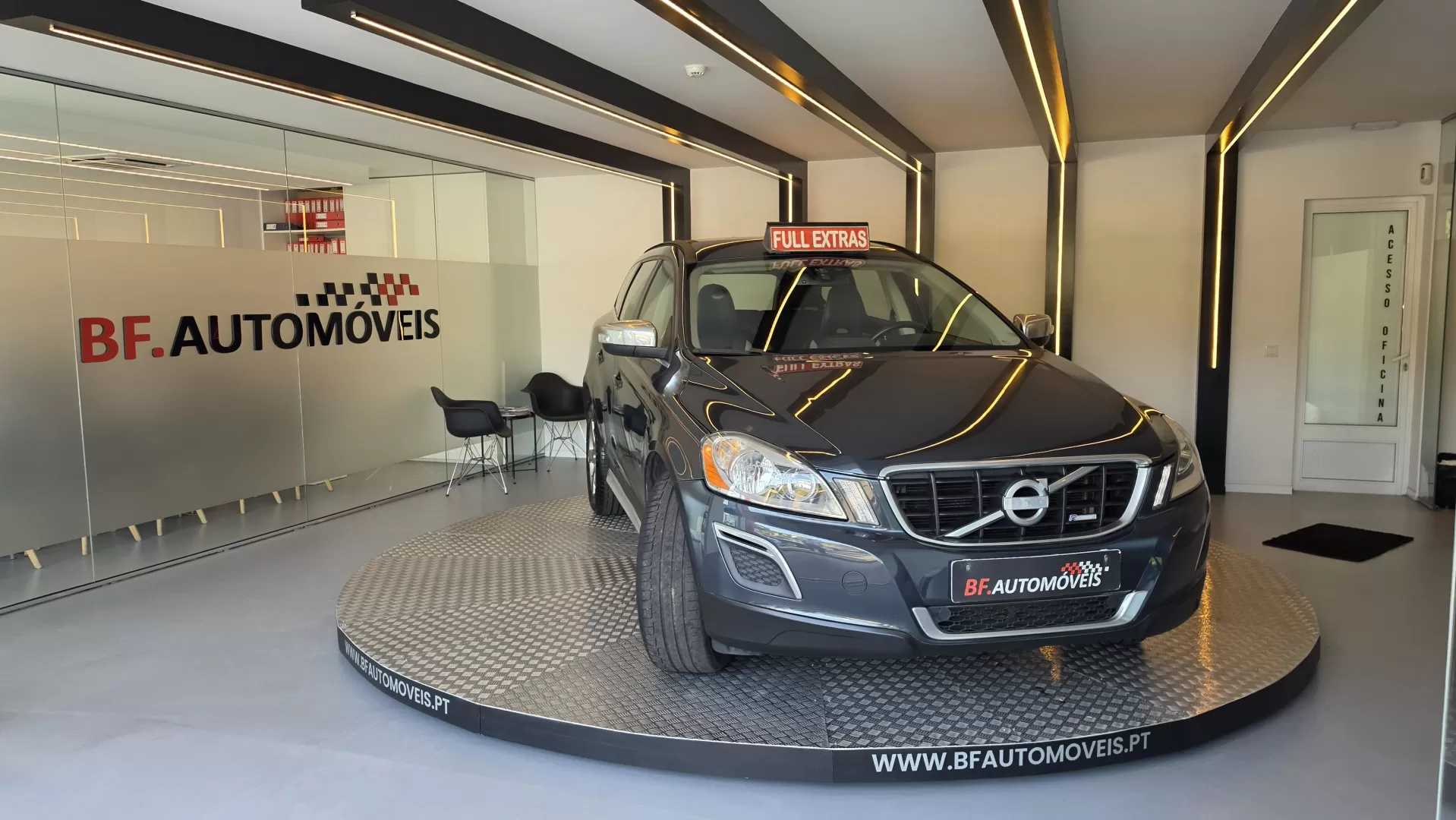 Volvo XC 60 2.0 D3 R-Design Geartronic - foto 5