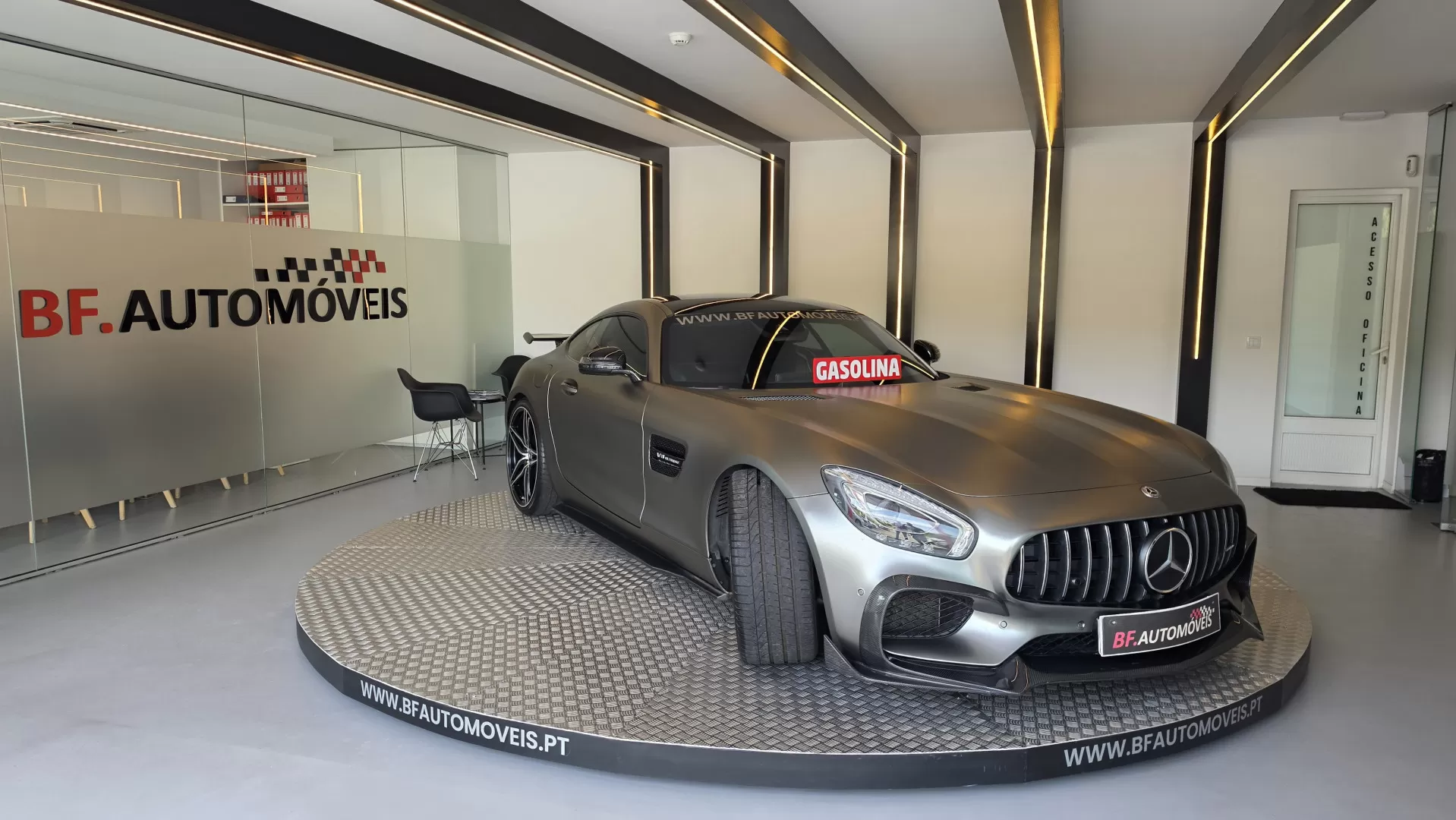 Mercedes-Benz AMG GT S Speedshift 7G-DCT - foto 5