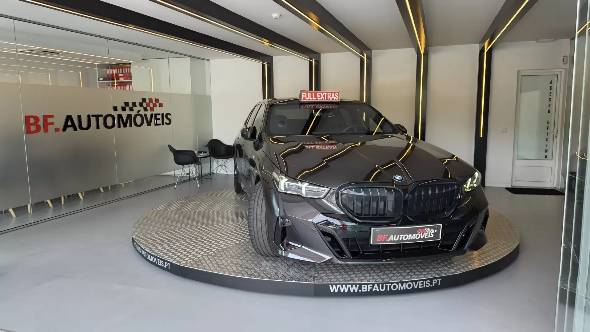 BMW 520 d Pack Desportivo M - foto 5