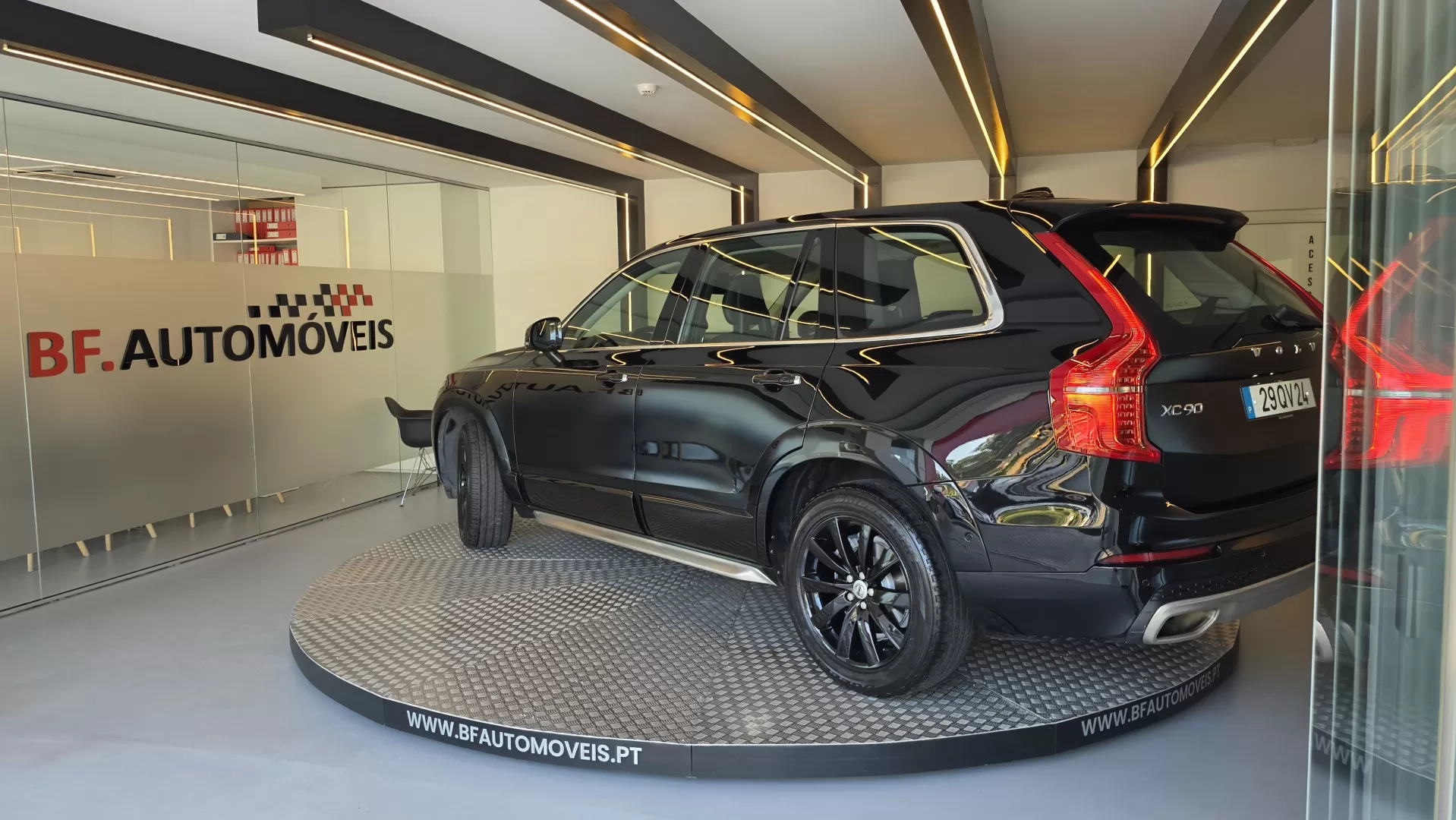Volvo XC 90 2.0 D4 Momentum - foto 3