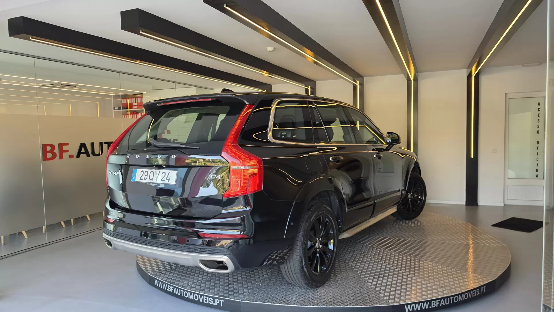 Volvo XC 90 2.0 D4 Momentum - foto 4