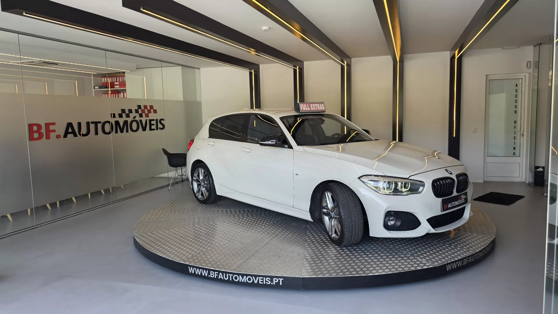 BMW 116 d Pack M Auto - foto 5