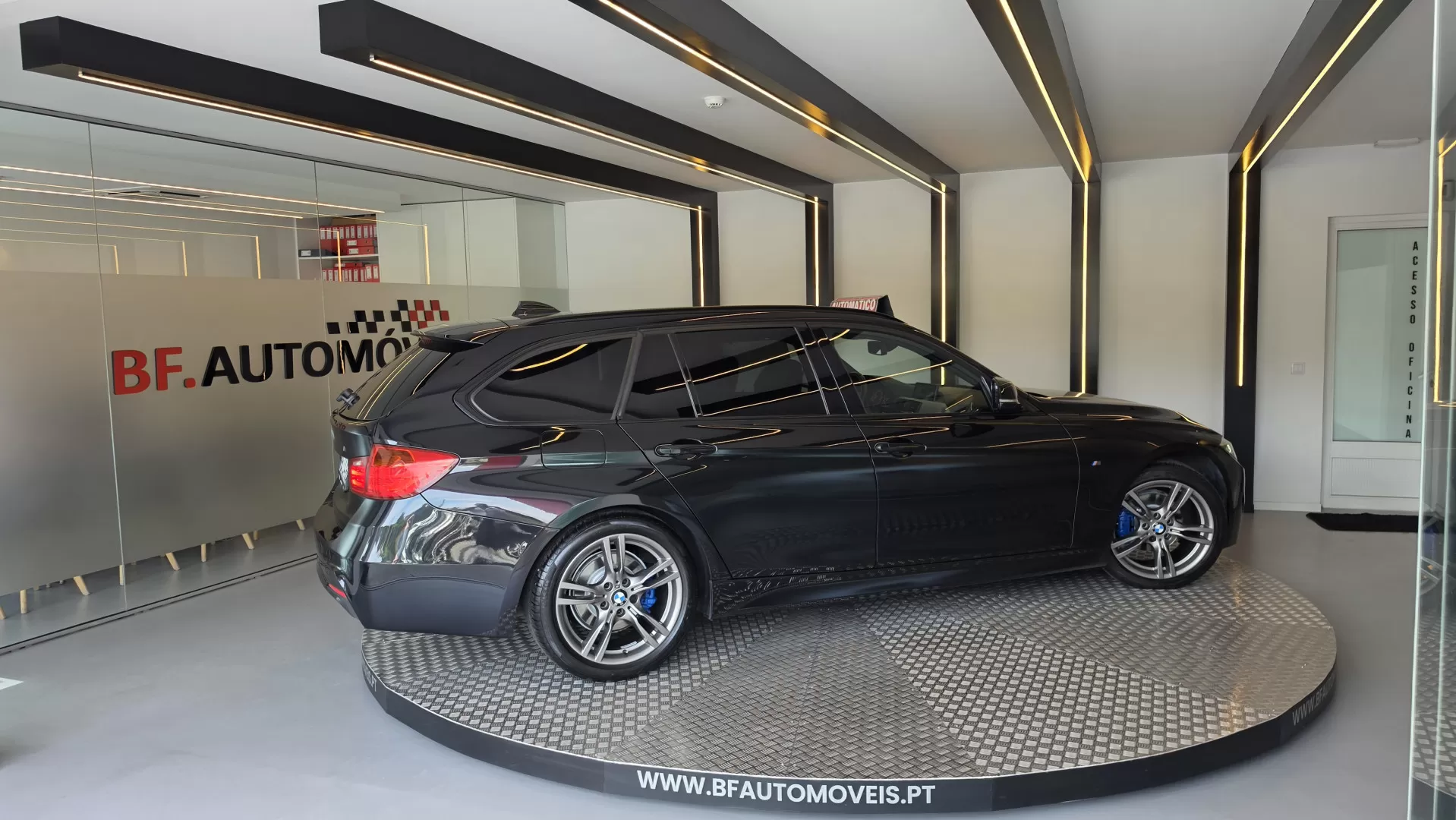 BMW 318 d Auto Pack M - foto 7
