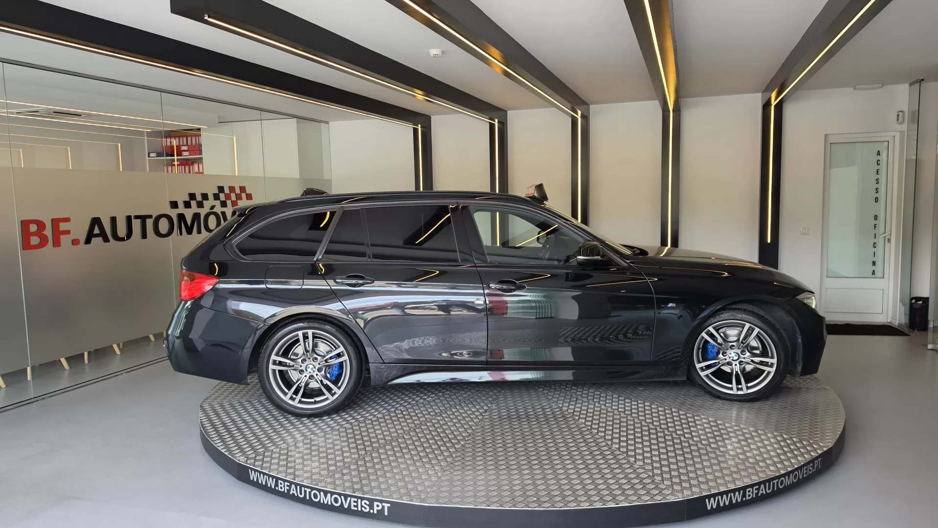 BMW 318 d Auto Pack M - foto 8