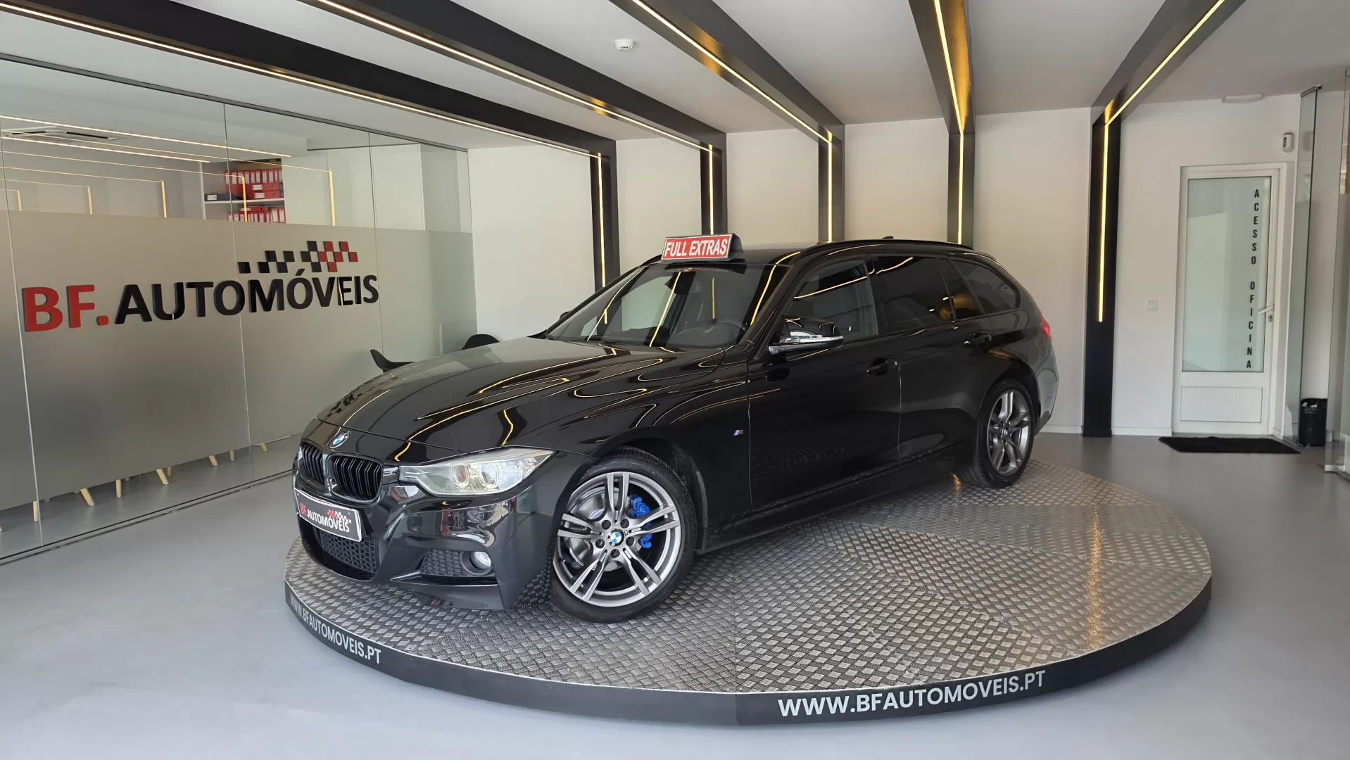 BMW 318 d Auto Pack M - foto 2