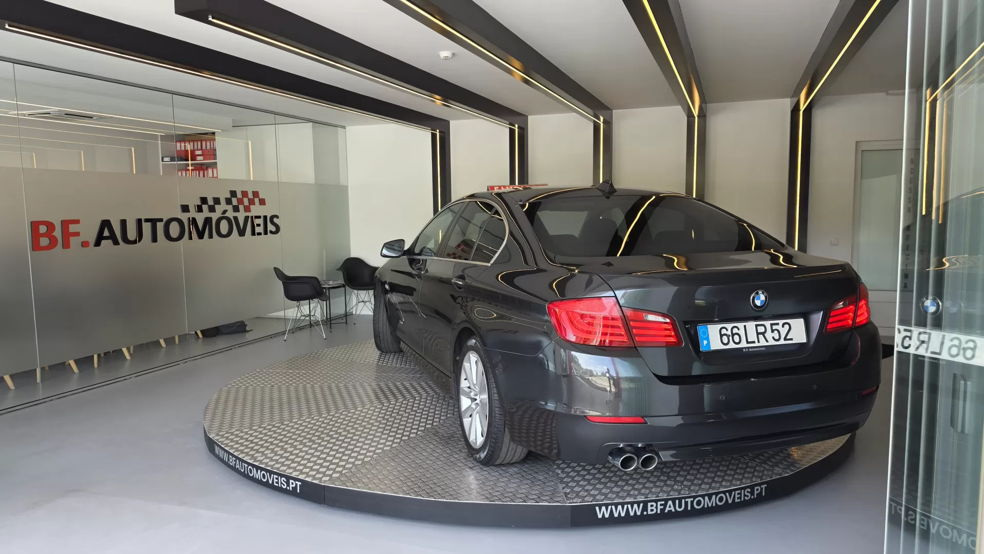 BMW 520 d Line Luxury Auto - foto 3