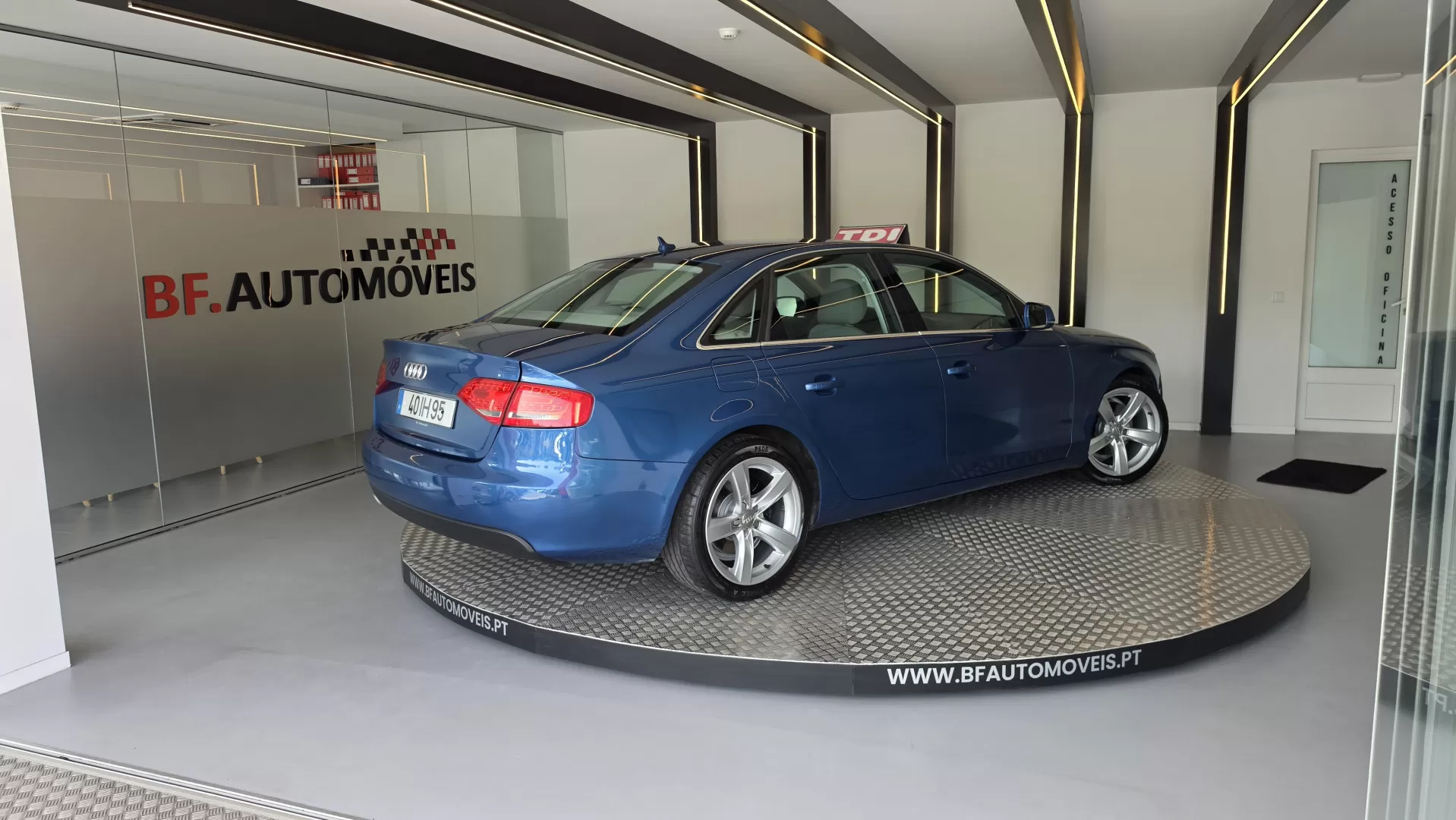 Audi A4  2.0 TDI multitronic Exclusive - foto 4