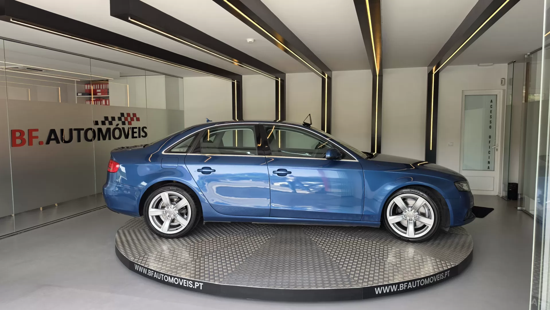 Audi A4  2.0 TDI multitronic Exclusive - foto 8