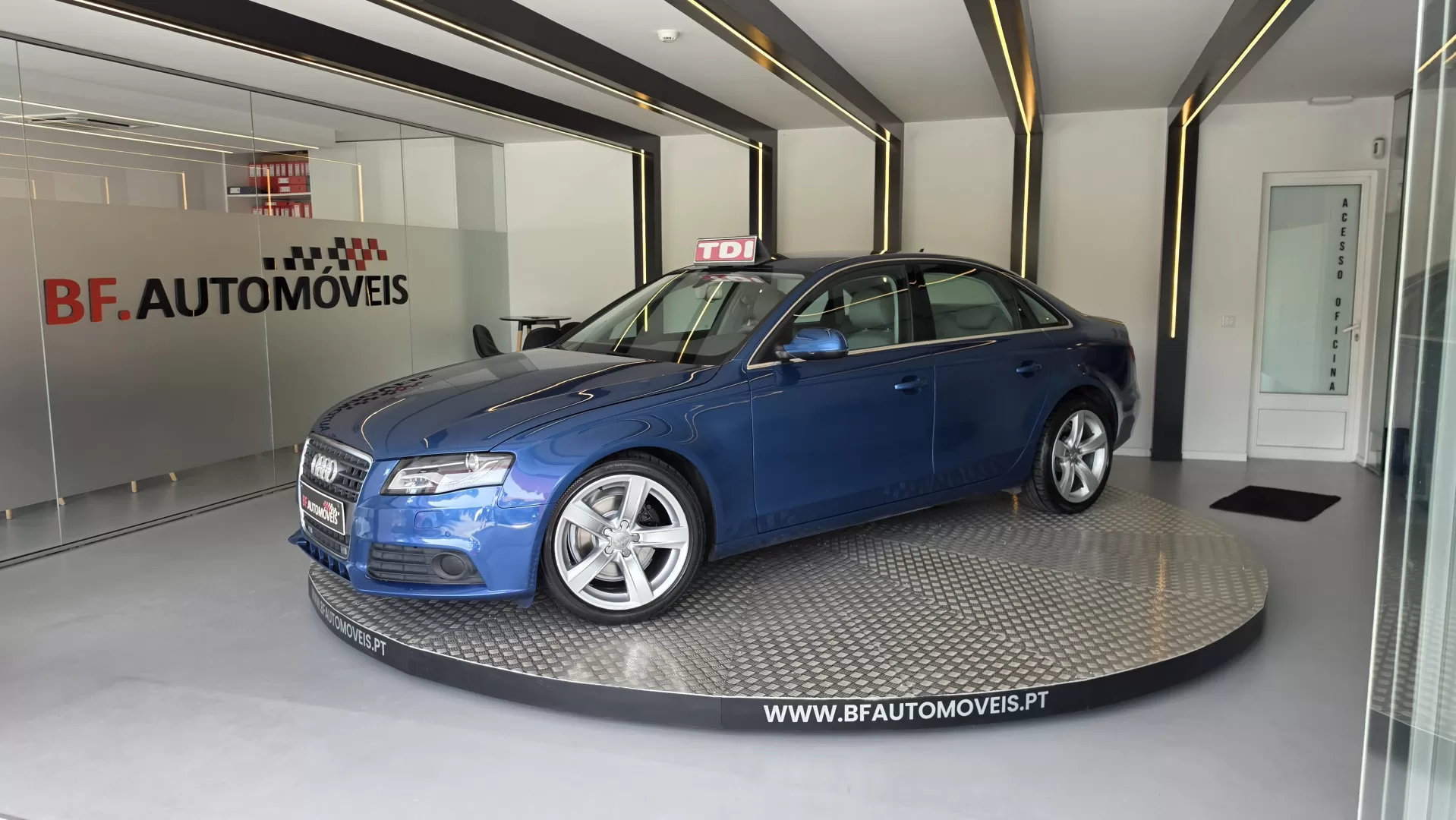 Audi A4  2.0 TDI multitronic Exclusive - foto 2