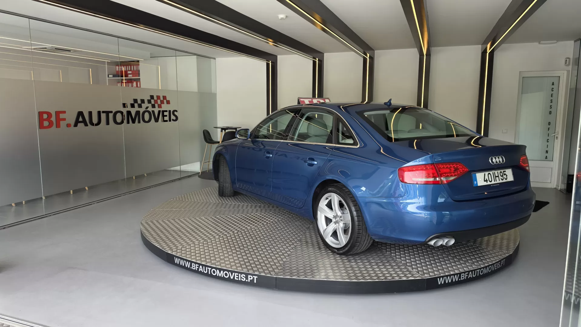 Audi A4  2.0 TDI multitronic Exclusive - foto 3