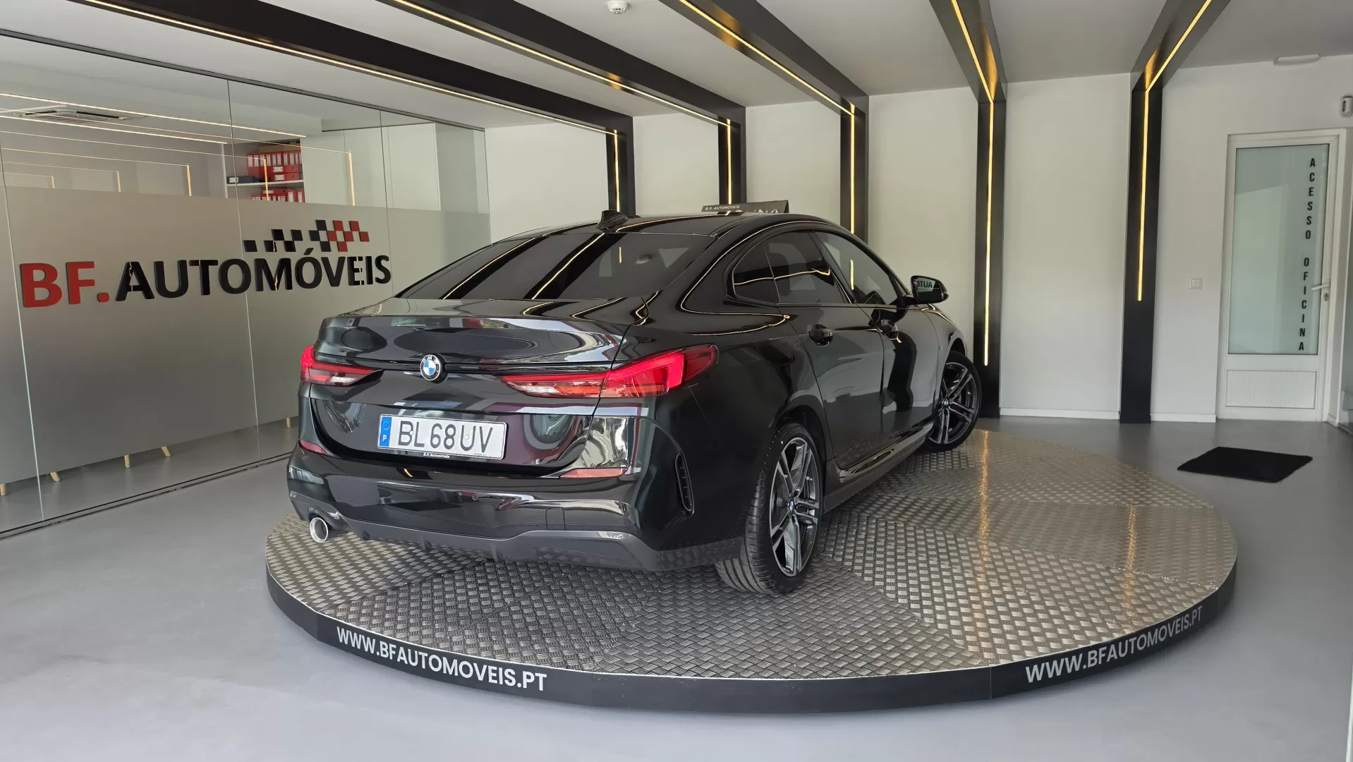 BMW 216 Gran Coupé d Pack Desportivo M - foto 4
