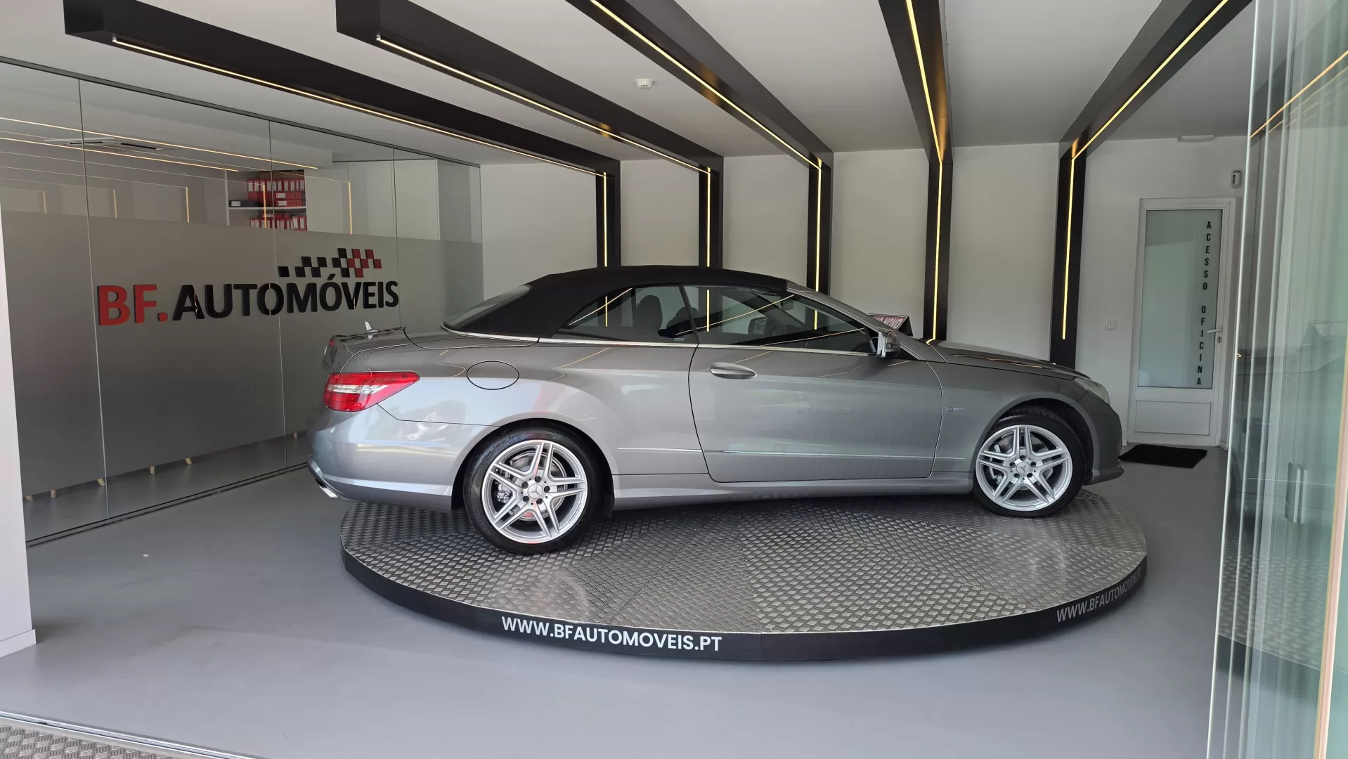 Mercedes-Benz E 250 Cdi BlueTEC Cabrio AMG - foto 8
