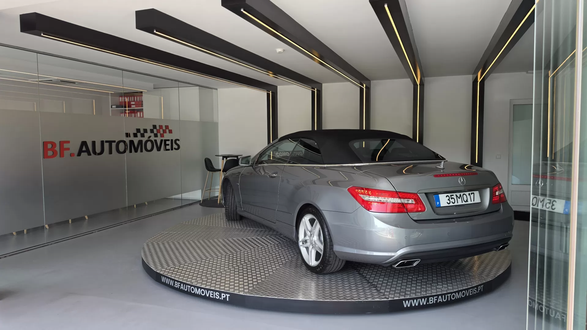 Mercedes-Benz E 250 Cdi BlueTEC Cabrio AMG - foto 3