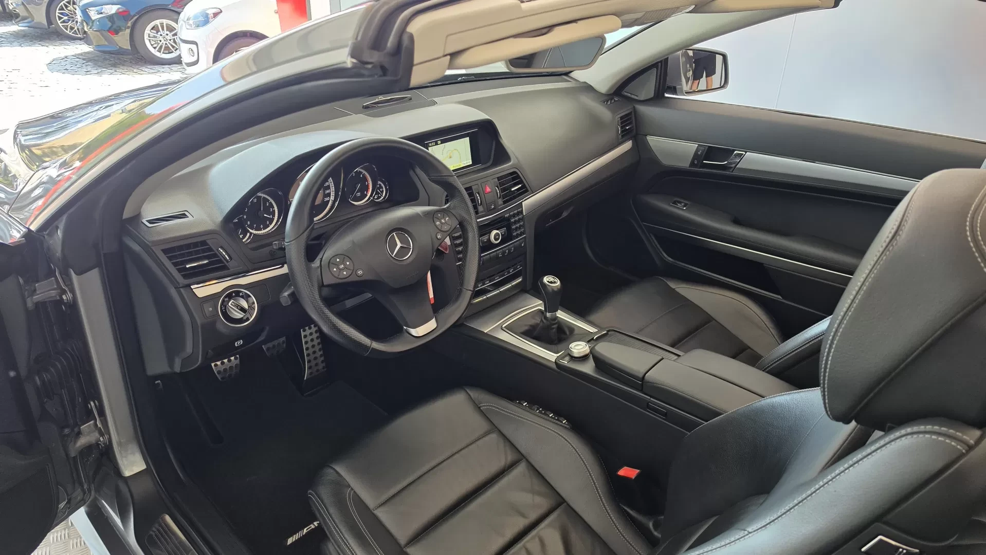 Mercedes-Benz E 250 Cdi BlueTEC Cabrio AMG - foto 6