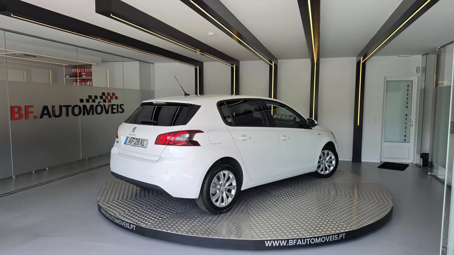 Peugeot 308 1.5 BlueHDi Style - foto 7