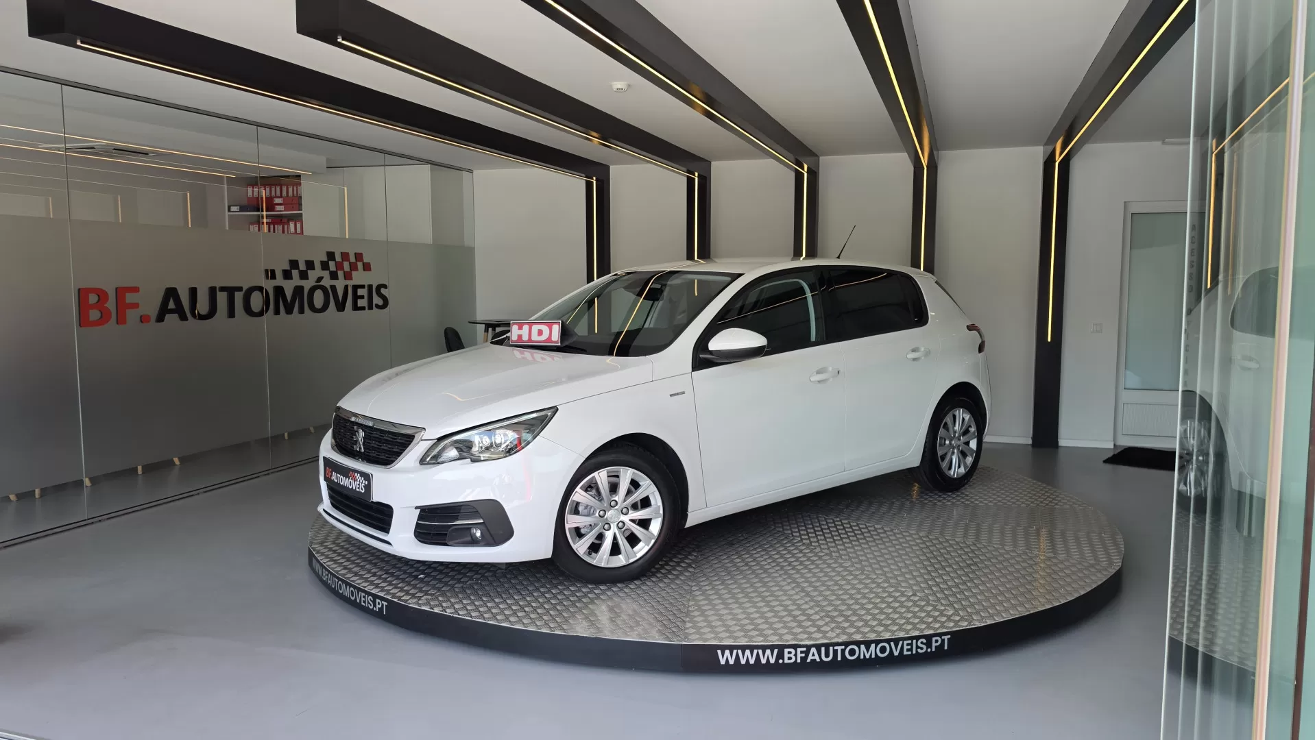 Peugeot 308 1.5 BlueHDi Style - foto 2