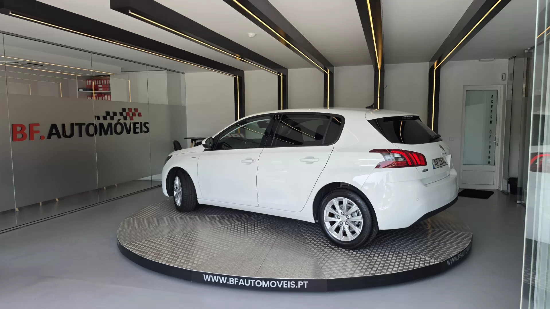 Peugeot 308 1.5 BlueHDi Style - foto 3