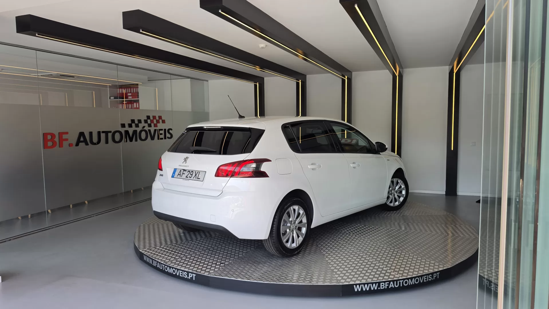 Peugeot 308 1.5 BlueHDi Style - foto 4