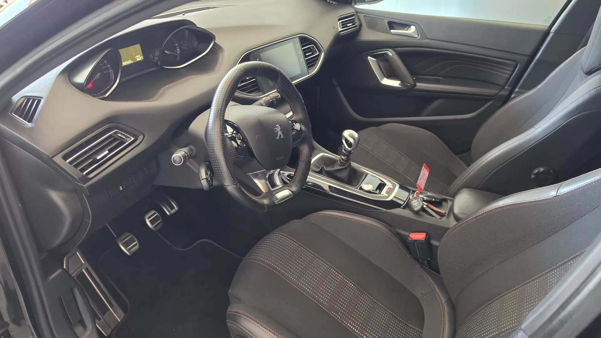 Peugeot 308 SW 1.6 BlueHDi GT Line - foto 6