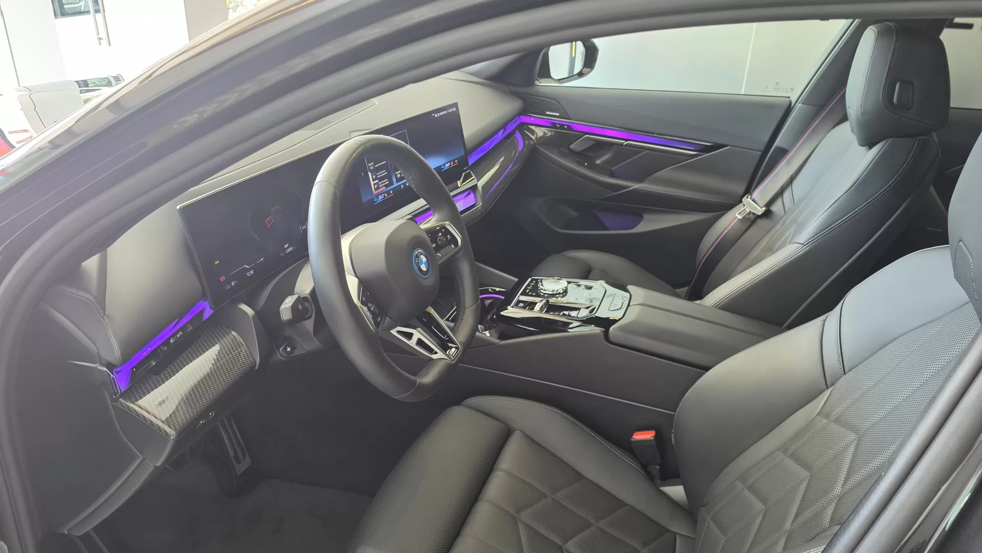 BMW i5 eDrive40 Pack Desportivo M Pro - foto 6