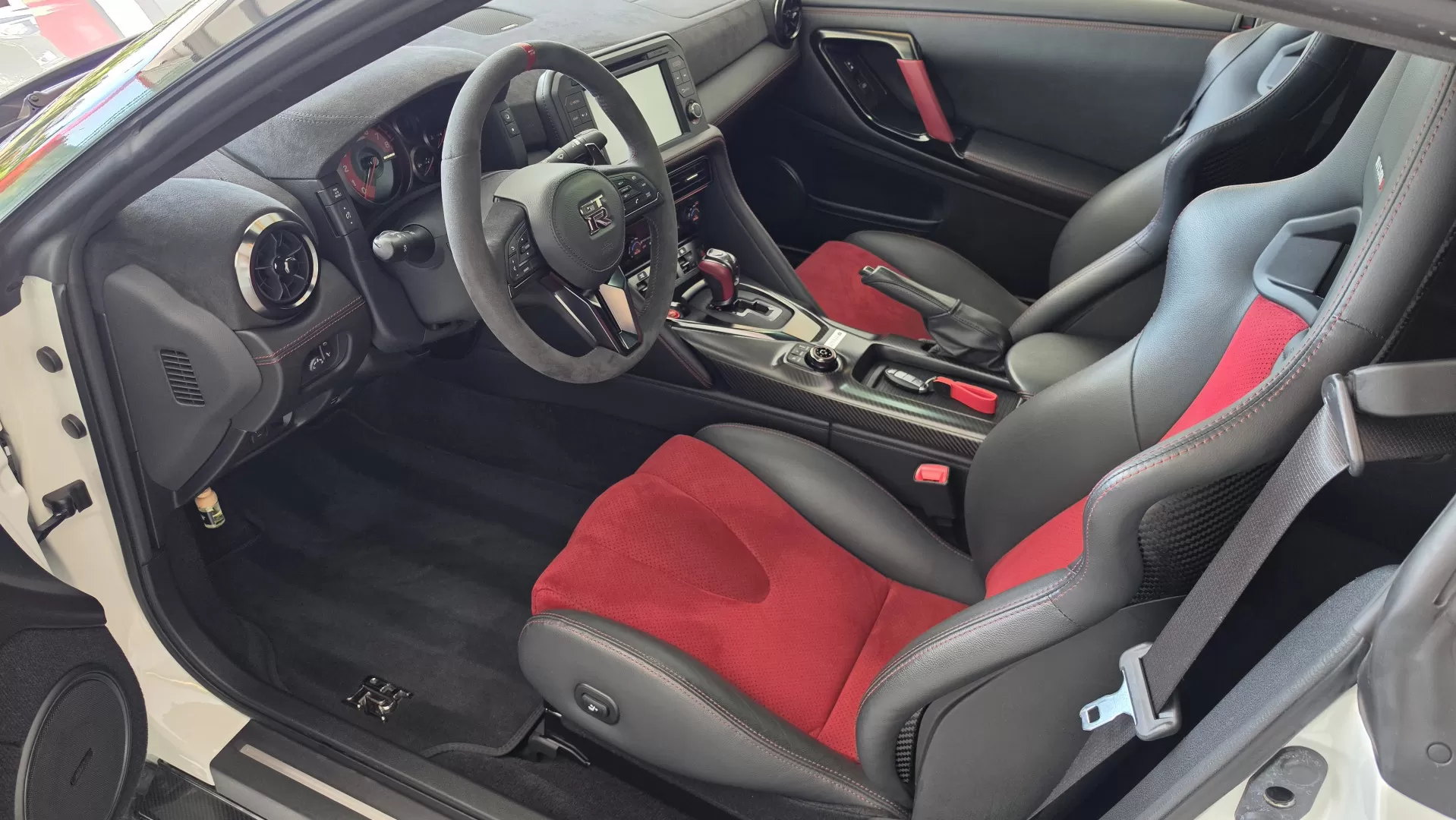 Nissan GT-R Nismo - foto 6