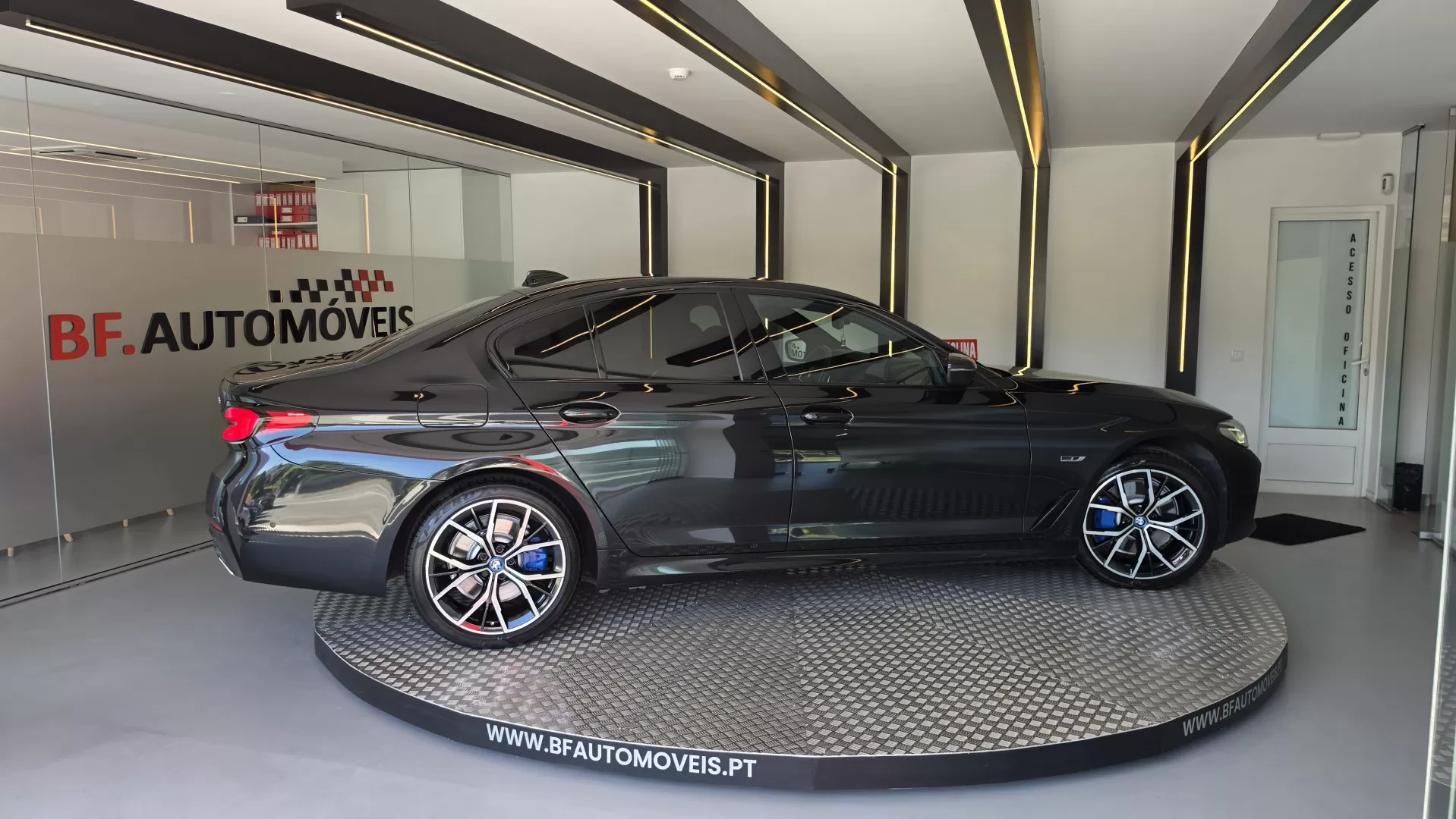 BMW 530e e Pack M - foto 7