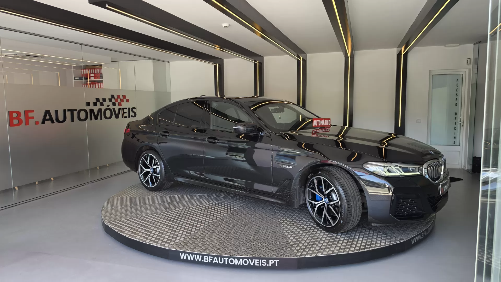 BMW 530e e Pack M - foto 5