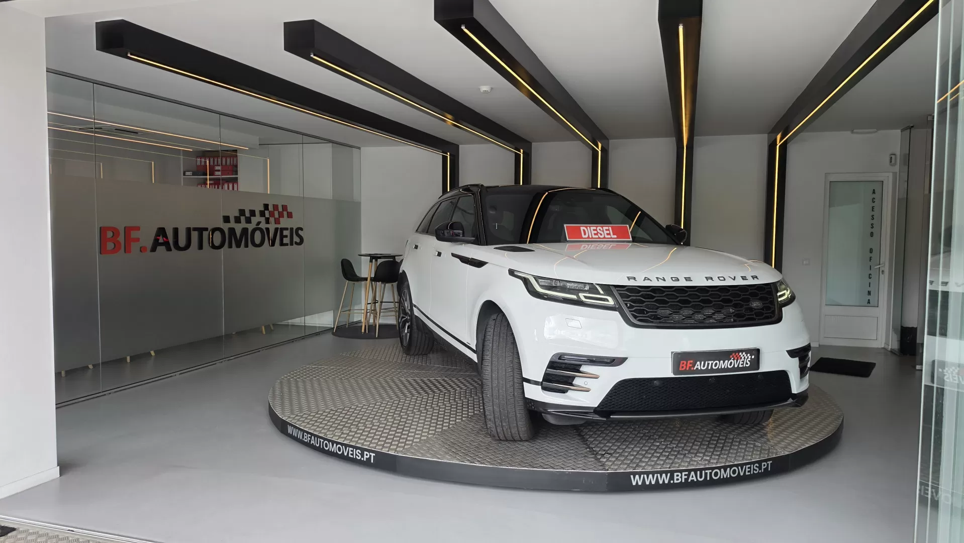 Land Rover Velar 2.0 D R-Dynamic S - foto 5
