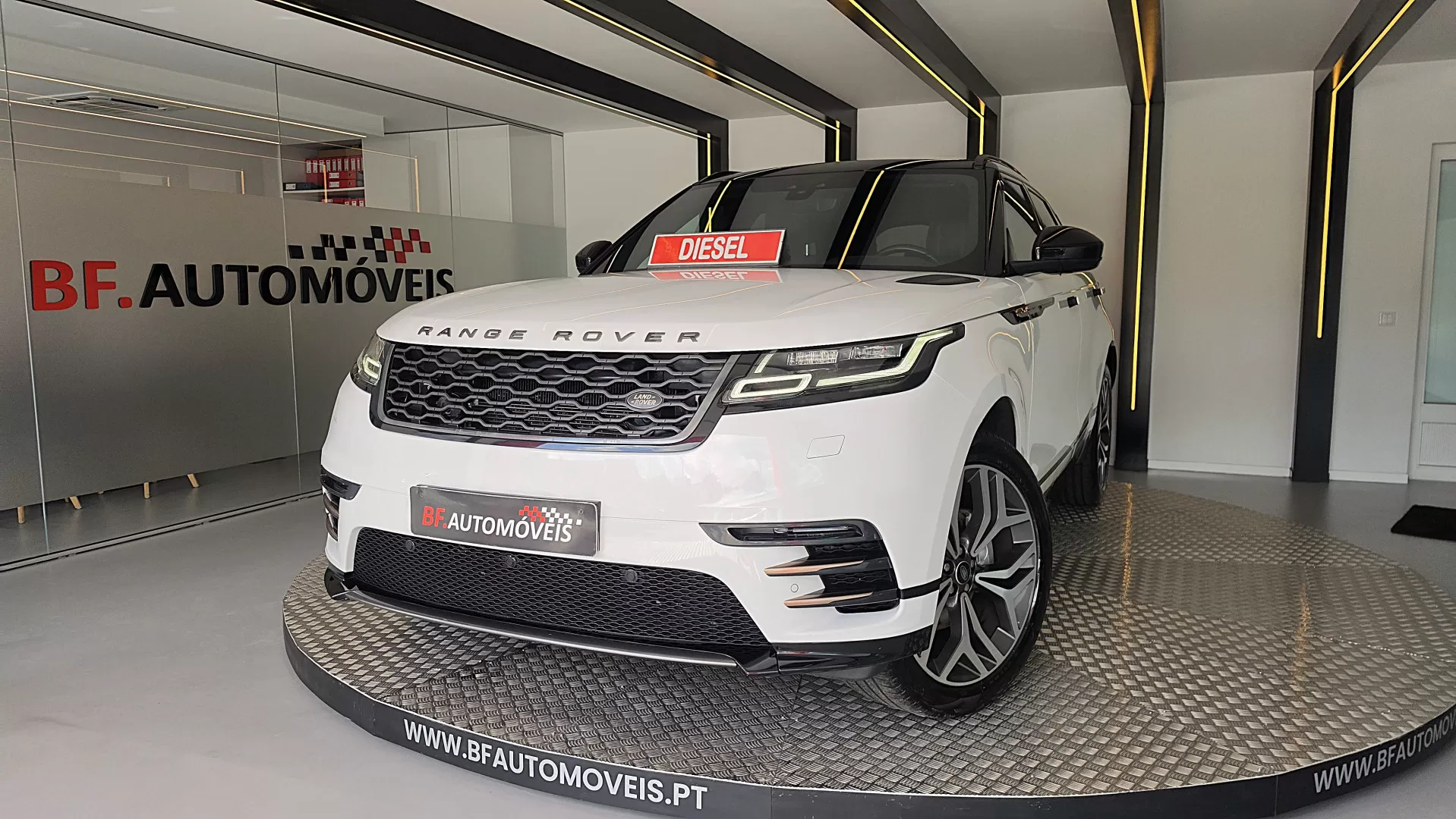 Land Rover Velar 2.0 D R-Dynamic S