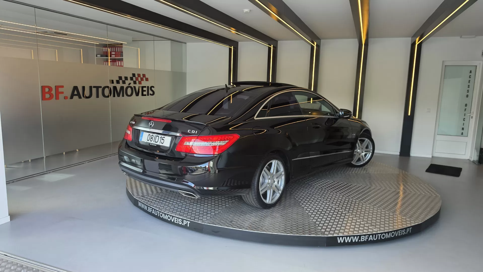 Mercedes-Benz E 350 CDi Avantgarde BlueEfficiency Auto - foto 4