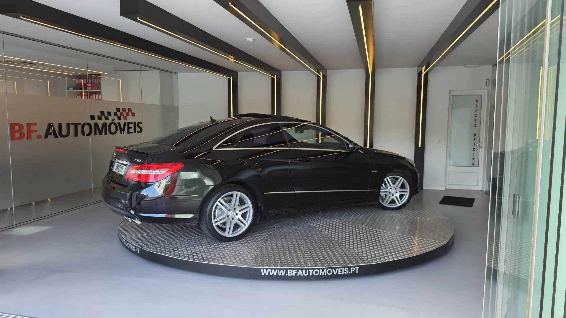 Mercedes-Benz E 350 CDi Avantgarde BlueEfficiency Auto - foto 7