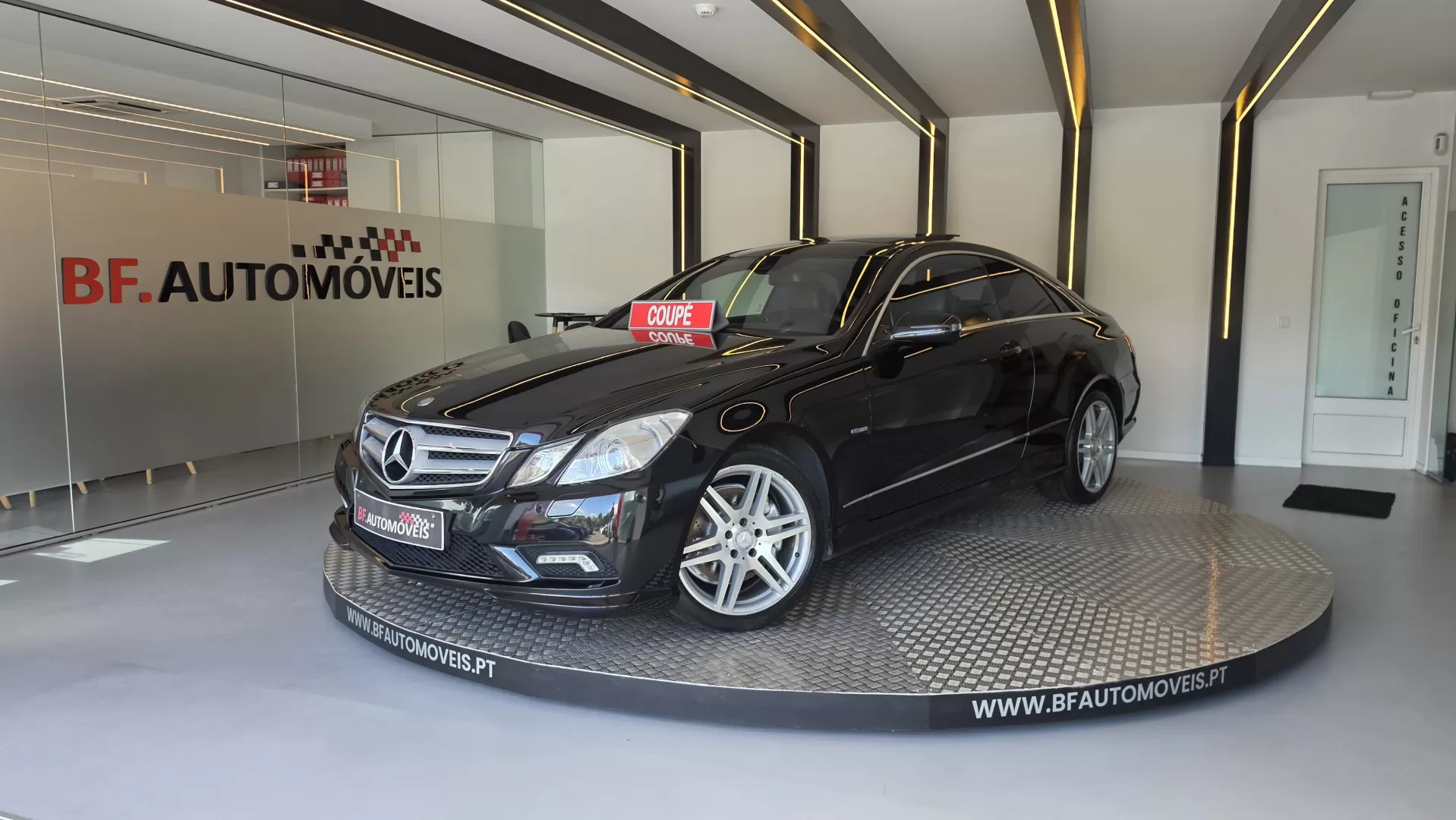 Mercedes-Benz E 350 CDi Avantgarde BlueEfficiency Auto - foto 2