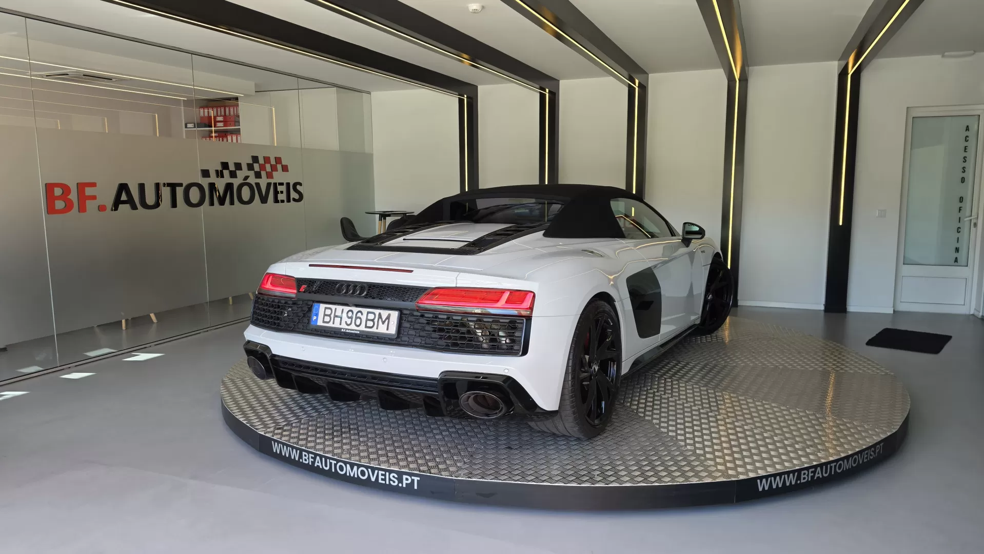 Audi R8 Spyder 5.2 FSi V10 S tronic - foto 4