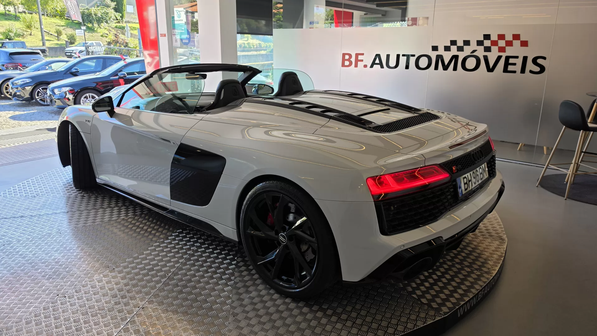 Audi R8 Spyder 5.2 FSi V10 S tronic - foto 3