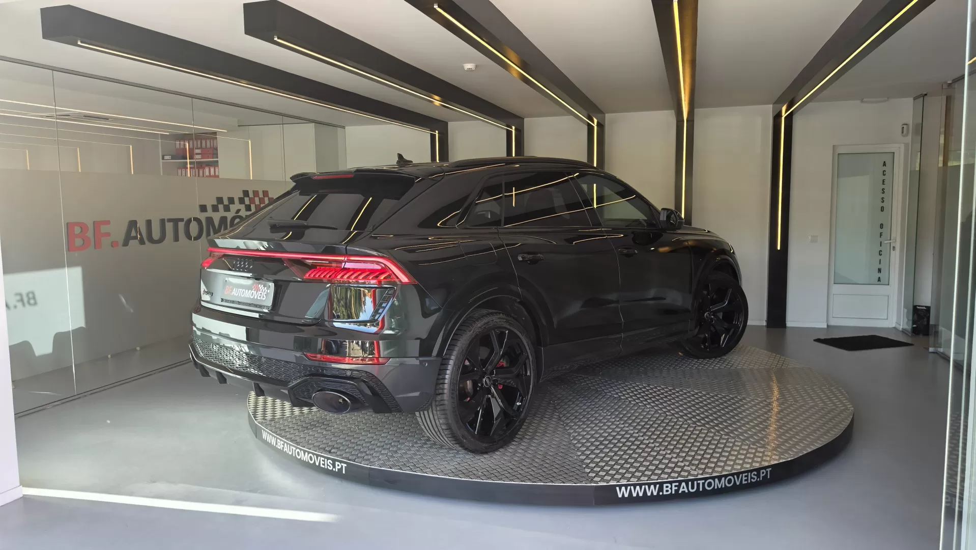Audi RSQ8 4.0 TFSI quattro Tiptronic - foto 4