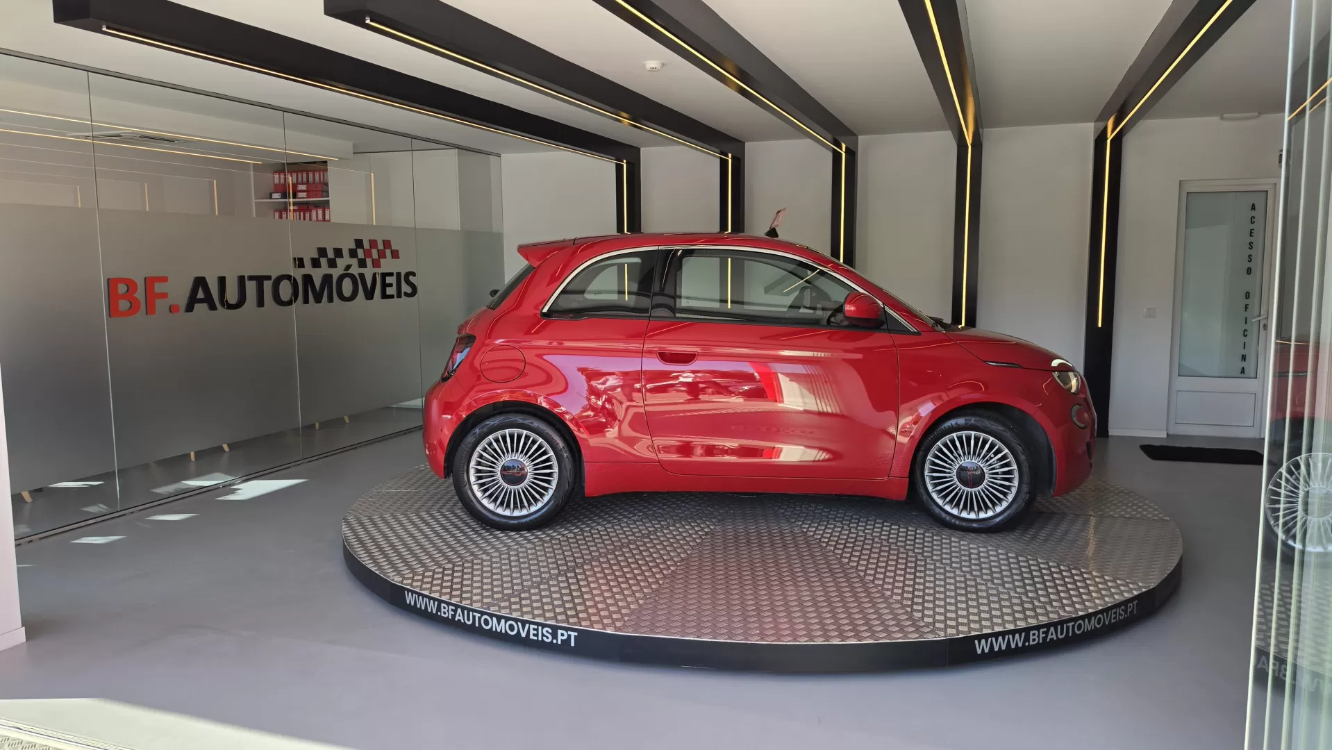 Fiat 500e RED - foto 8