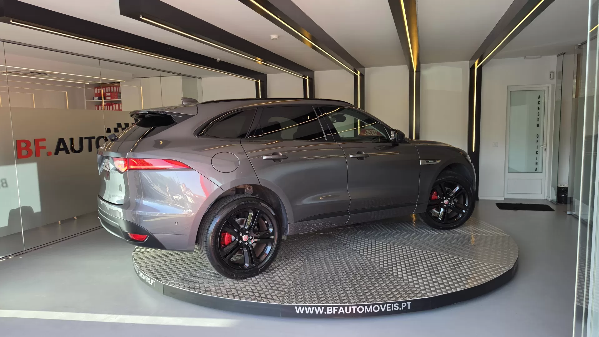 Jaguar F-Pace 2.0 i4D R-Sport AWD Aut. - foto 7