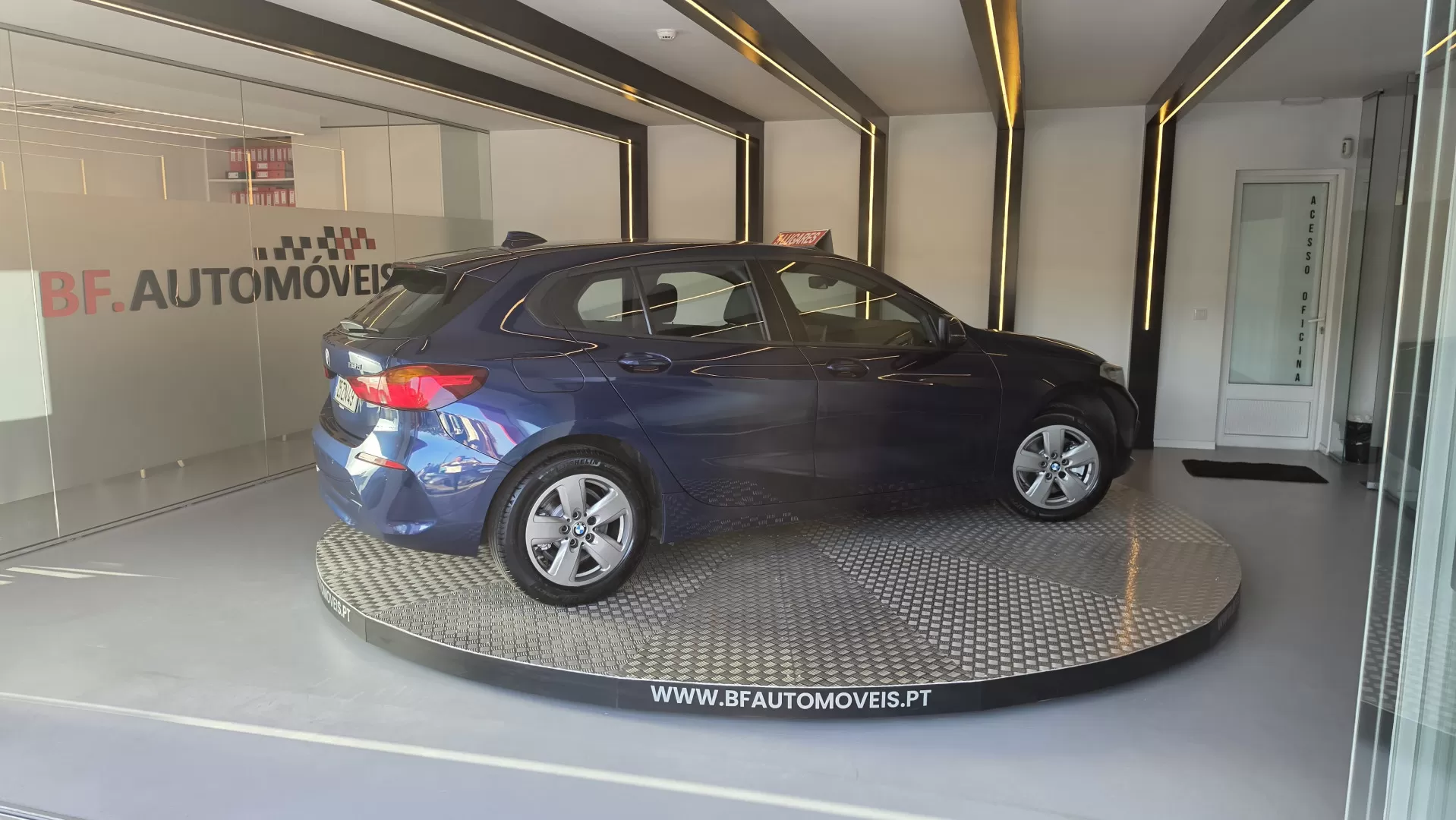 BMW 116 d Corporate Edition - foto 8