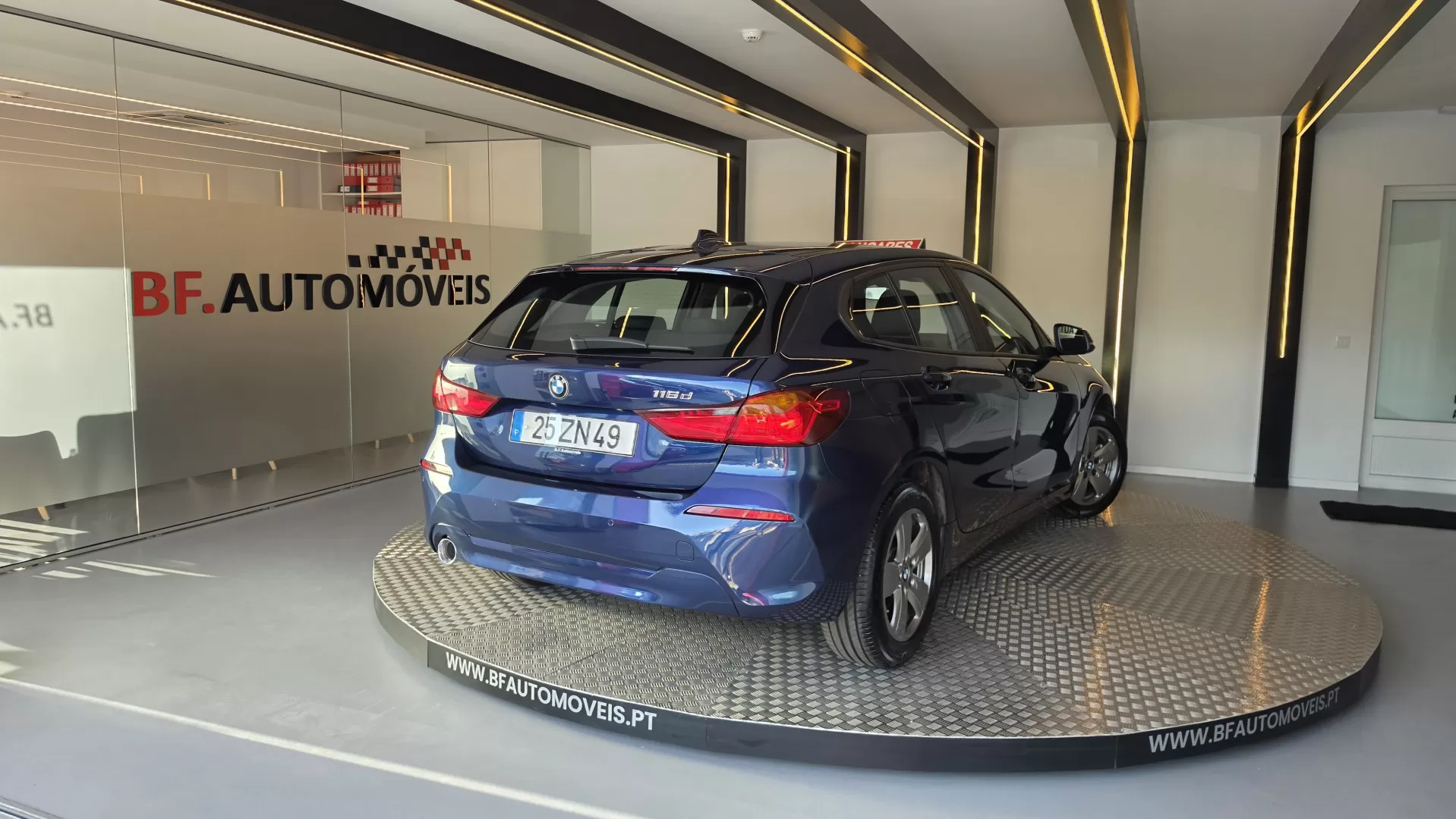 BMW 116 d Corporate Edition - foto 4