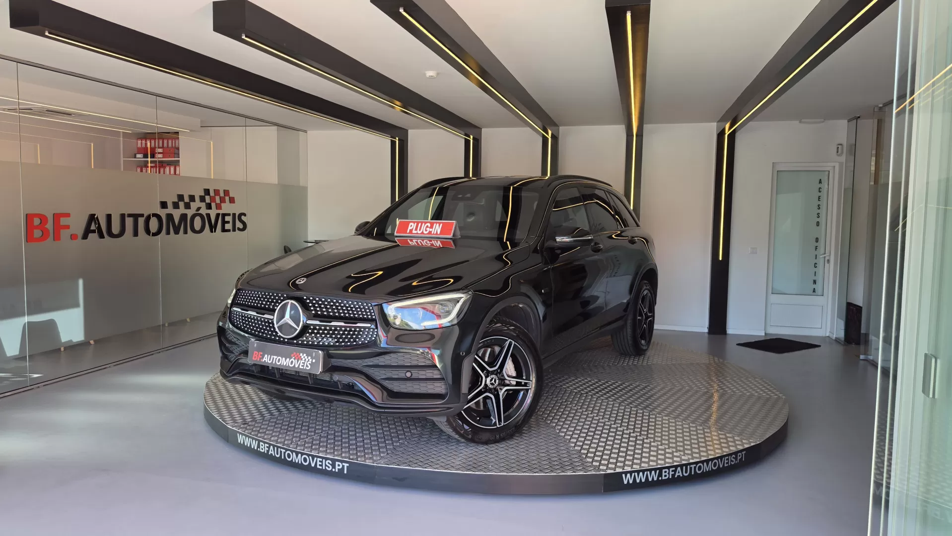 Mercedes-Benz GLC 300 de 4Matic AMG - foto 2