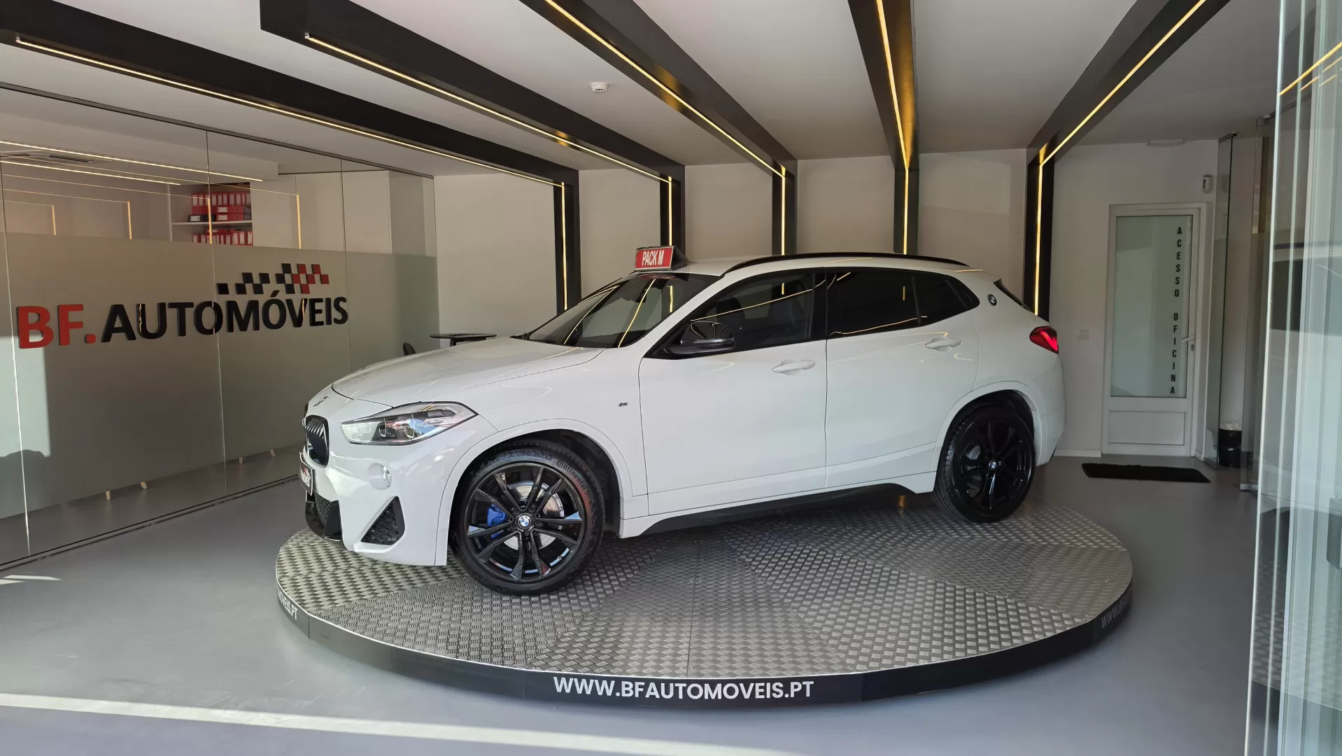 BMW X2 16 d sDrive Auto Pack M - foto 2