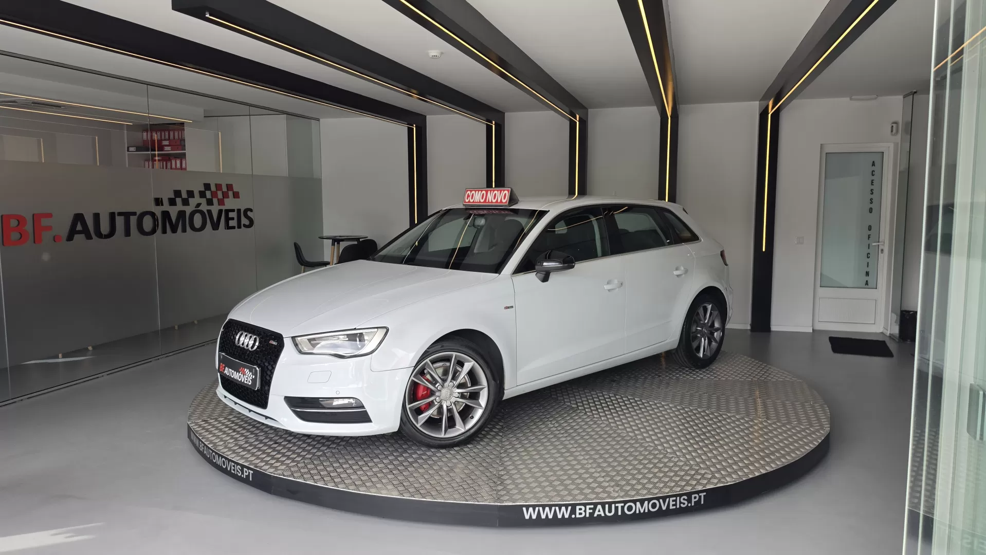 Audi A3 Sportback 1.6 TDI S-line - foto 2