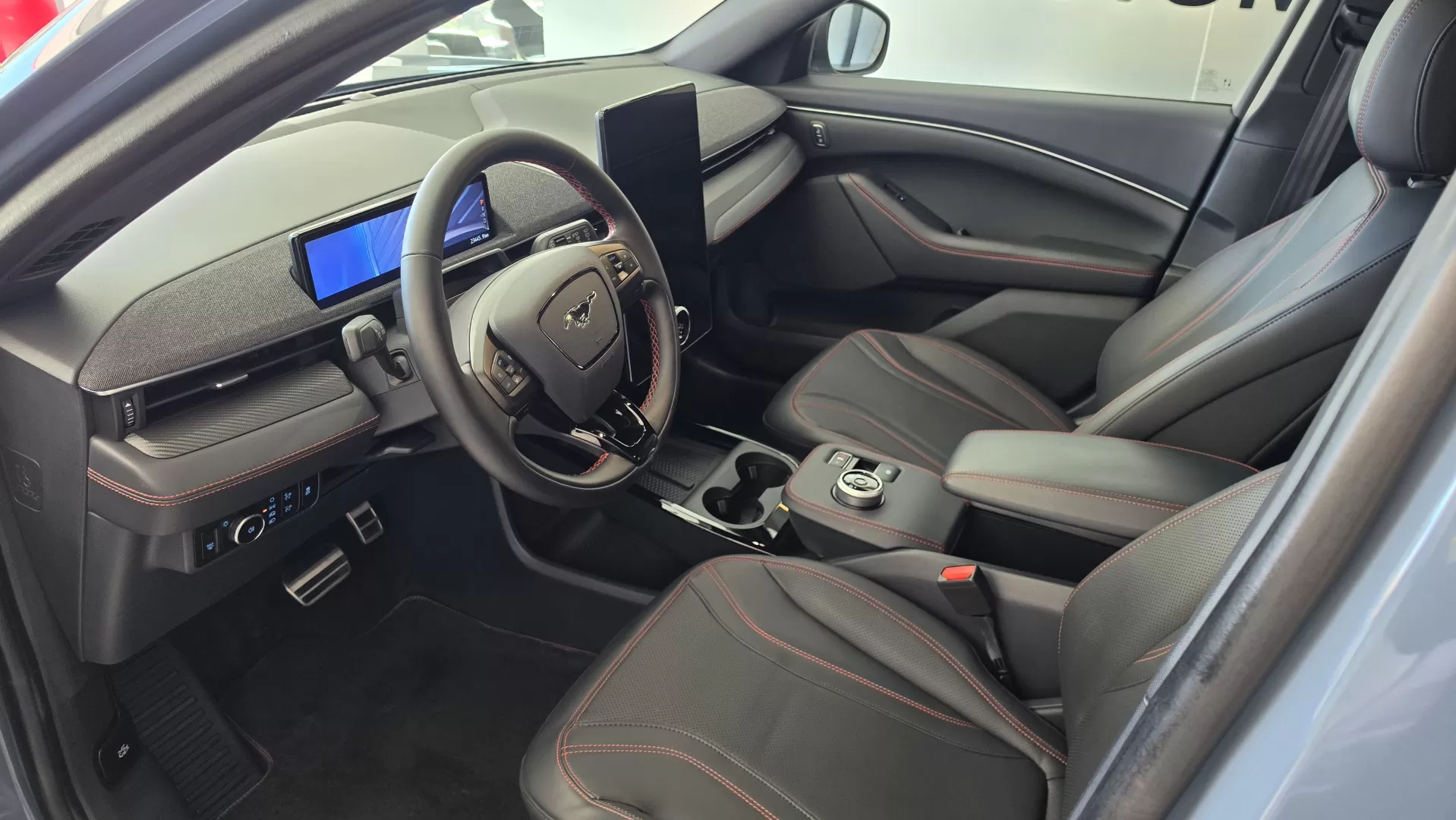 Ford Mustang Mach-E 98.7 kWh Premium - foto 6